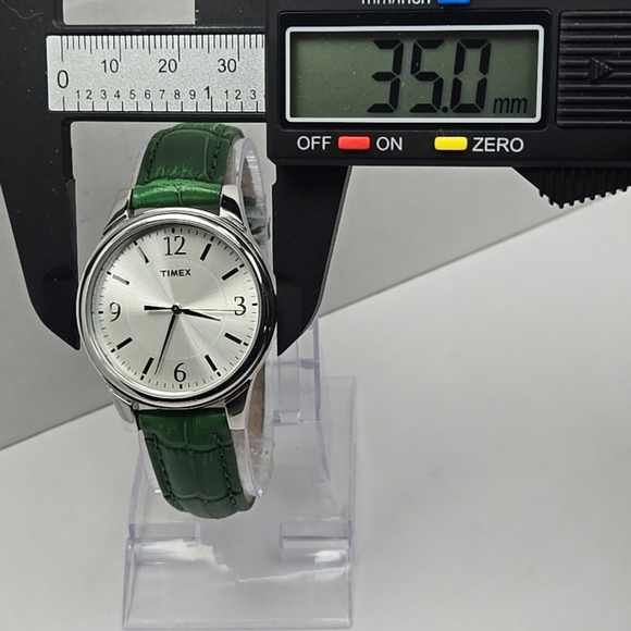 Womens Timex Easy Reader Watch Silver Tone Green Croco Dress Classic New Battery - Picture 4 of 11